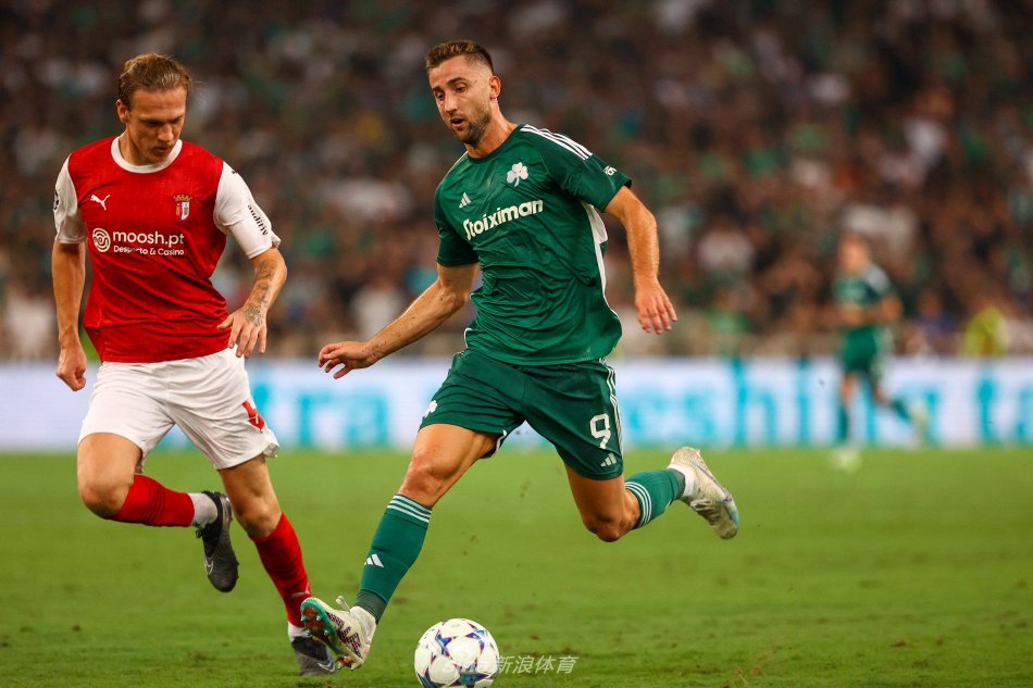 陷入财务困 陷入财务困